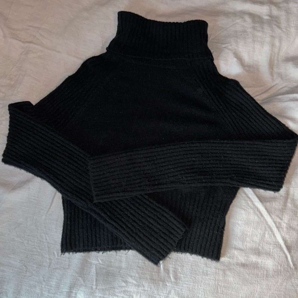 BDG - long sleeve, knit turtle neck